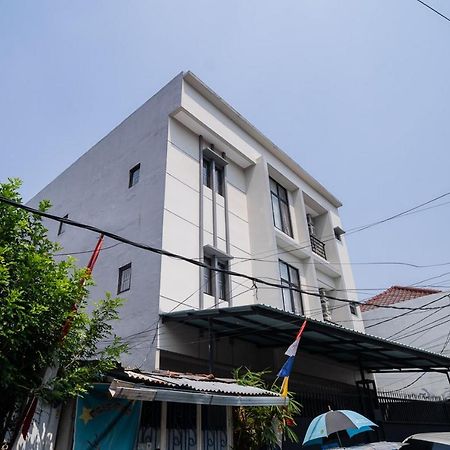فندق Koolkost Near Pasar Baru جاكرتا المظهر الخارجي الصورة