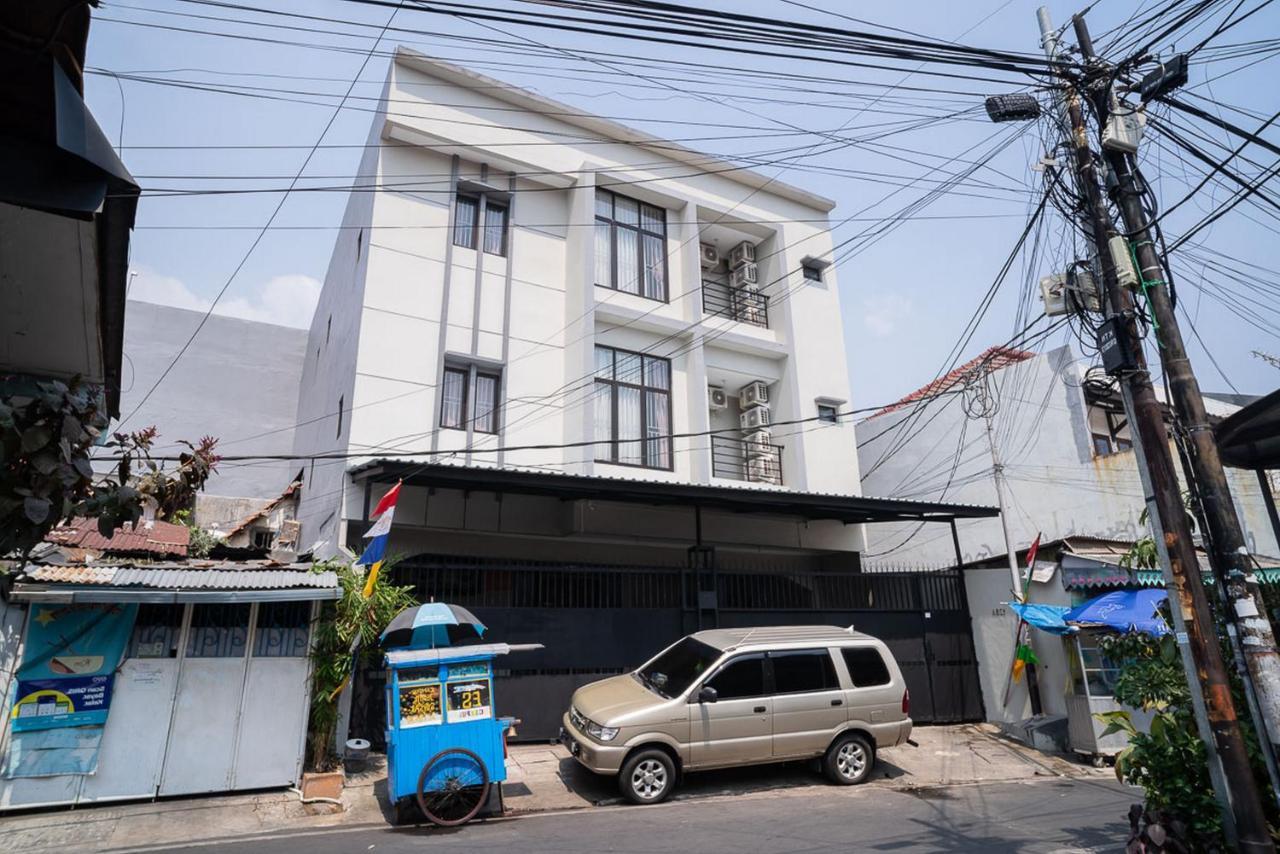 فندق Koolkost Near Pasar Baru جاكرتا المظهر الخارجي الصورة